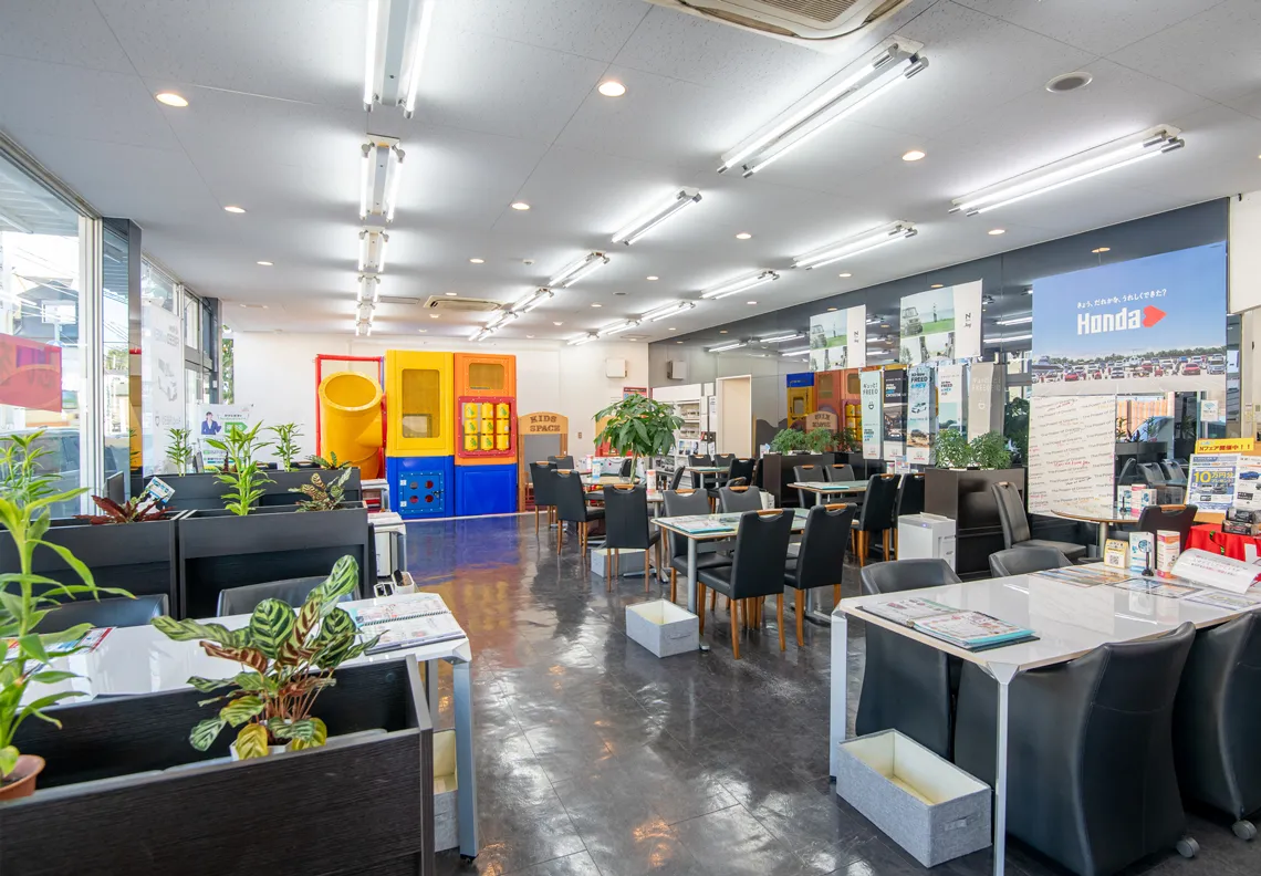 平戸店 - 【公式】Honda Cars 神奈川中